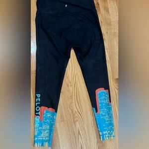 Peloton Boston cities collection leggings and Sports Bra -size Large